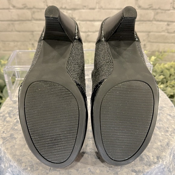 Trend Report Black&Grey Tweed Round Toe Mary Jane Saddle Heels WMS 8M🖤GUC🩶 - Picture 8 of 11